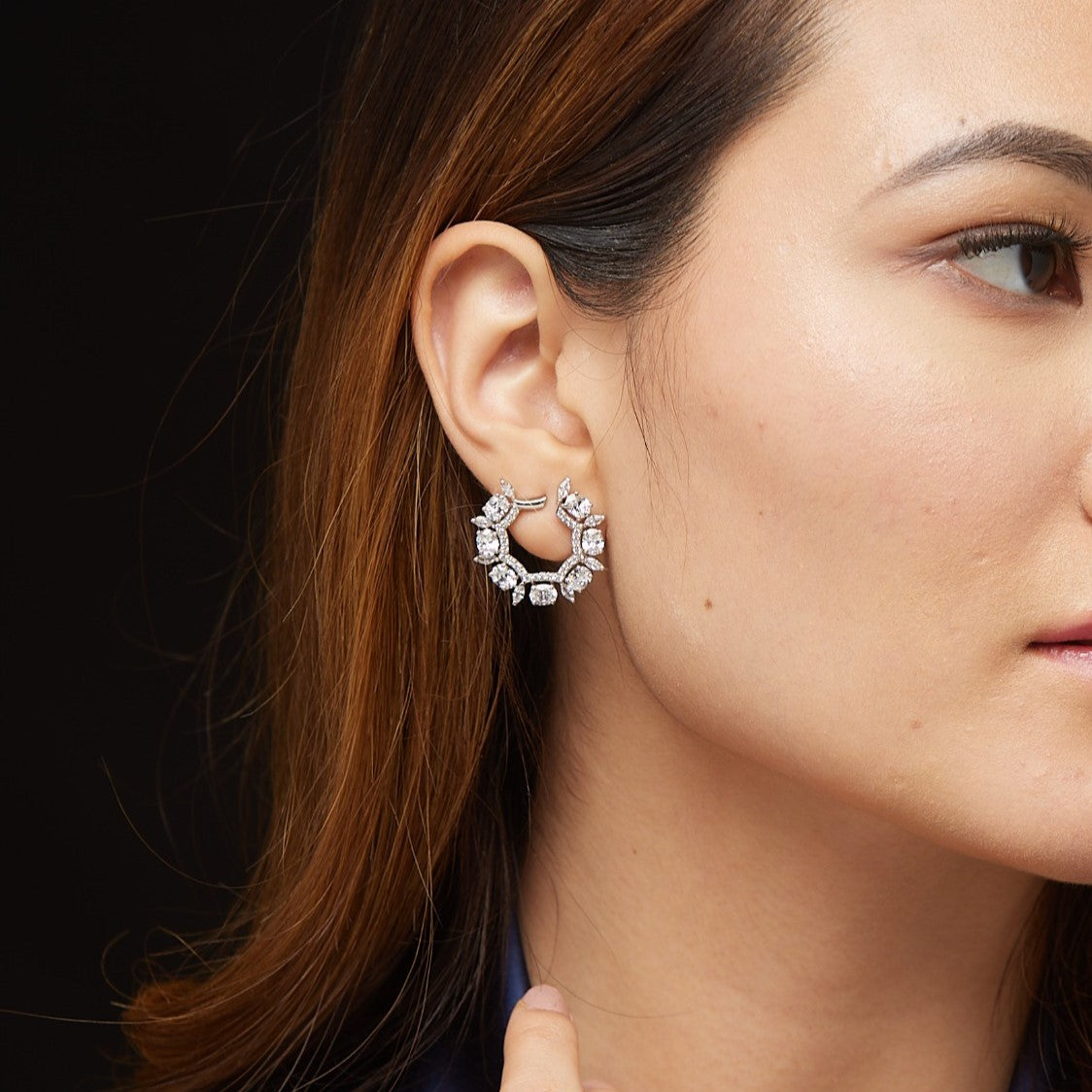 Mia Oval Front Hoops