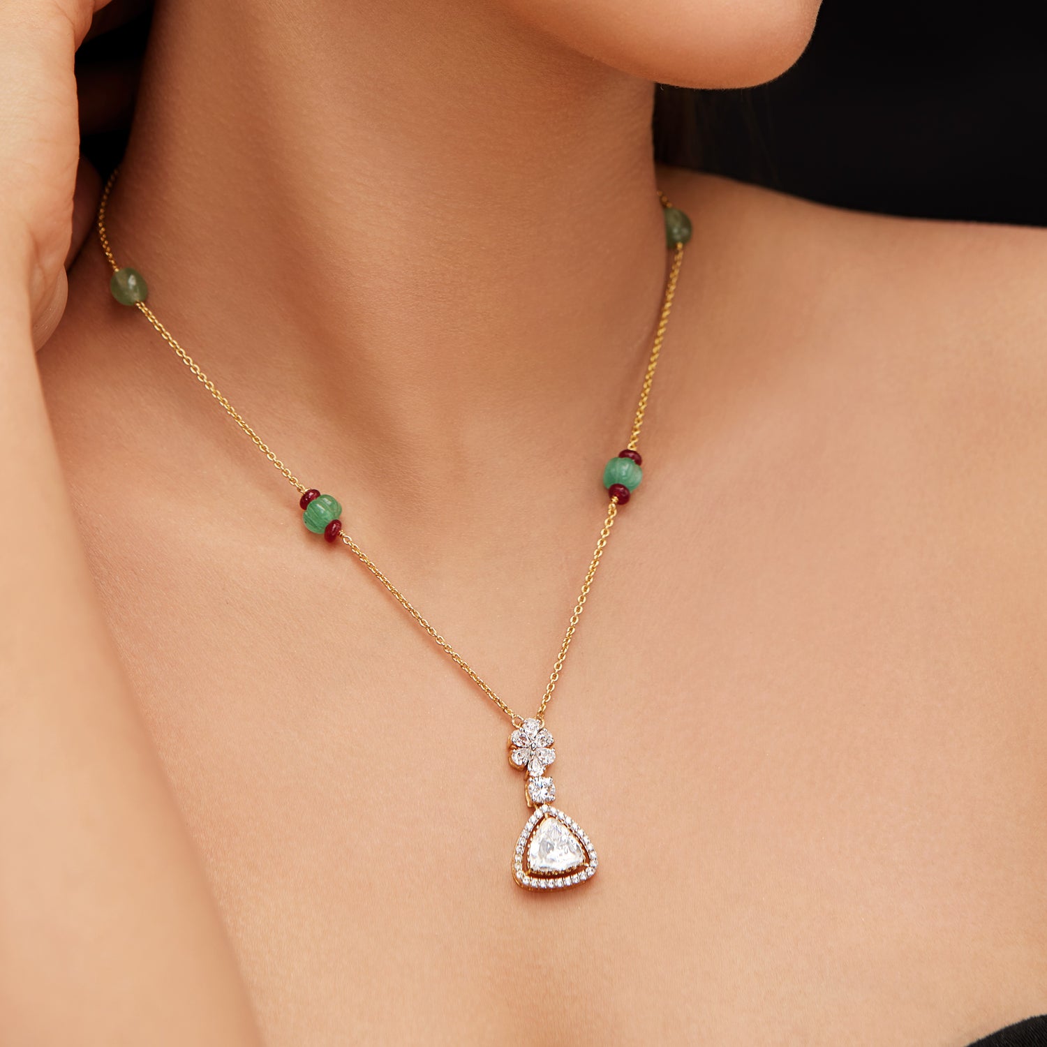 Sachi Pendant set